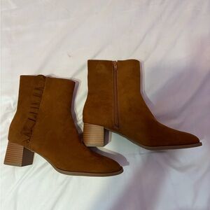 & Other Stories Tan Suede Ankle Boots